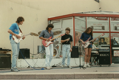 Le groupe en 1989<br>avec Fabrice, Laurent, Bouille, Dominique, Richard & Stephane
